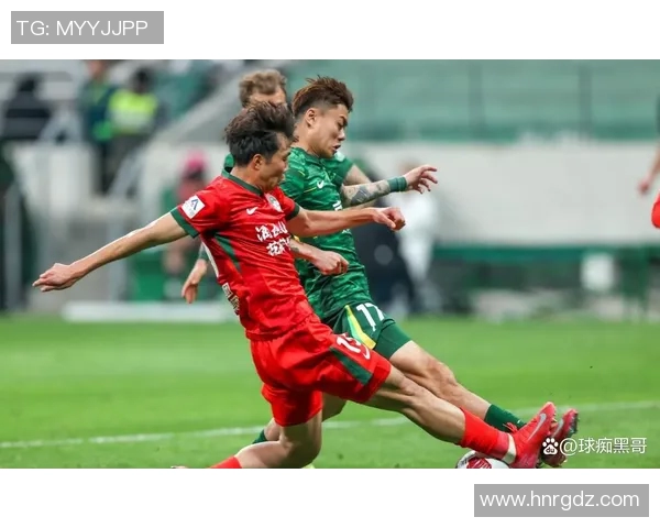 2020年国安与上港激战回顾：巅峰对决中的精彩瞬间与战术分析